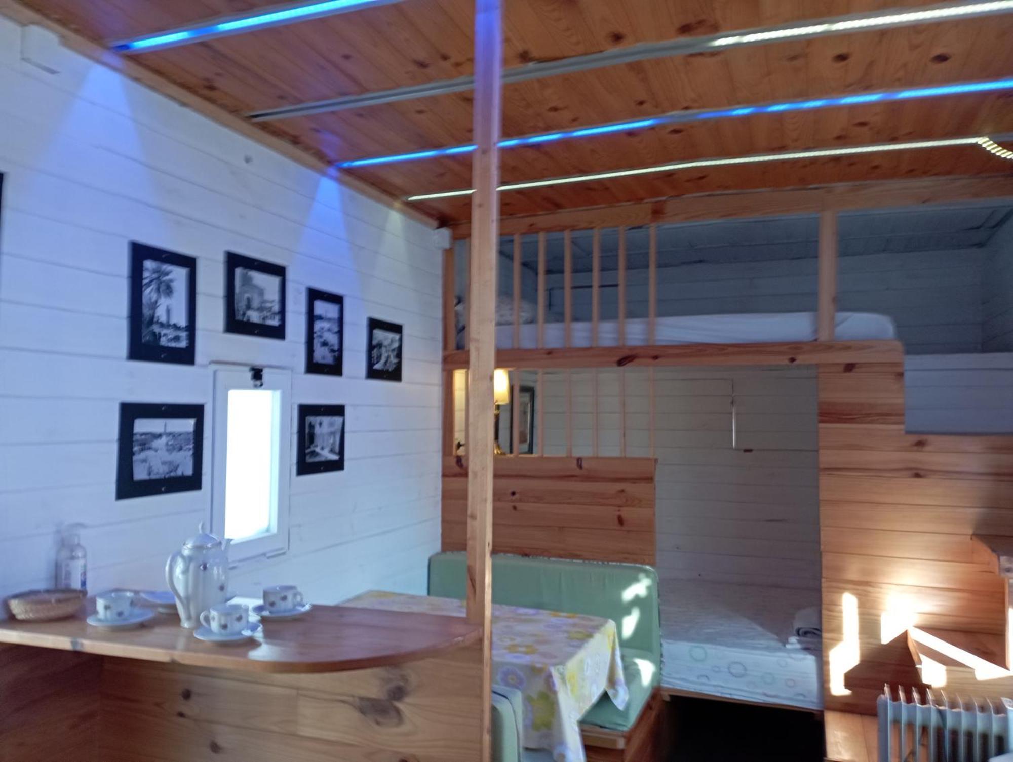 Caravanas Y Habitaciones Para Relajarse Сакс Екстериор снимка